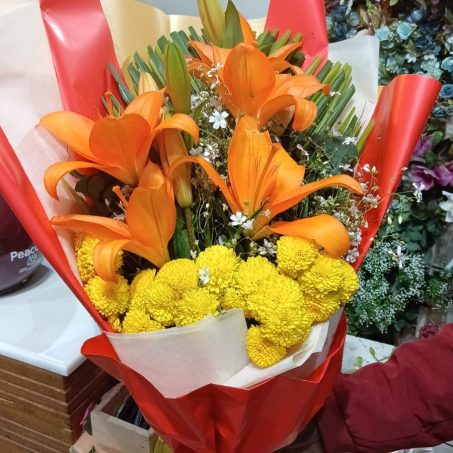 Lily and Daisy Mix Flower Bouquet